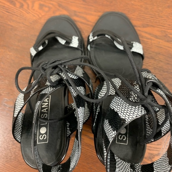 SOL SANA Chuck II Heel in Black & White Snakeskin 40 9 - Picture 8 of 11